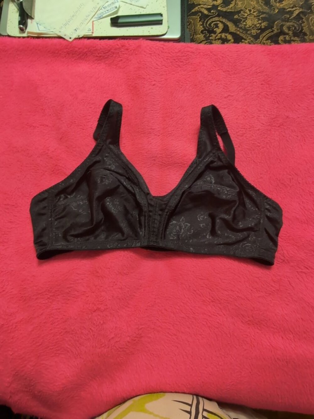 Simply Basic 5358 Wireless Bra 40D Black Rose Floral Jacquard Soft Cup Vintage
